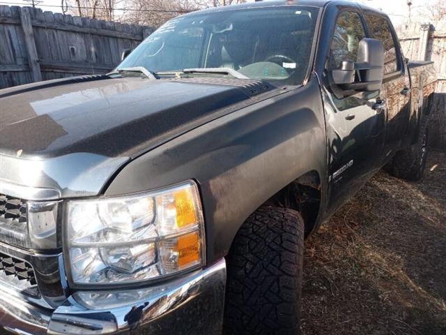 $9900 : 2008 Silverado 2500HD LT1 image 2