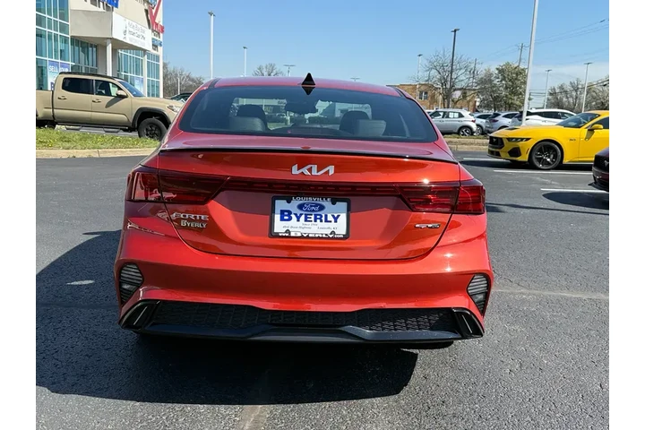 $20222 : Kia Forte 2023 GT-Line 4dr S image 6