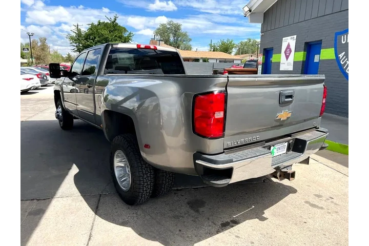 2017 Silverado 3500HD LT Crew image 7