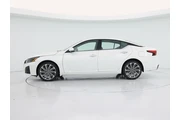 $23998 : Nissan Altima 2023 AWD 2.5 S thumbnail