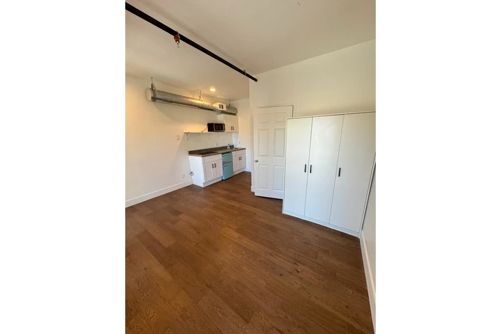 $1900 : Renta Departamento (Santa Ana) image 4