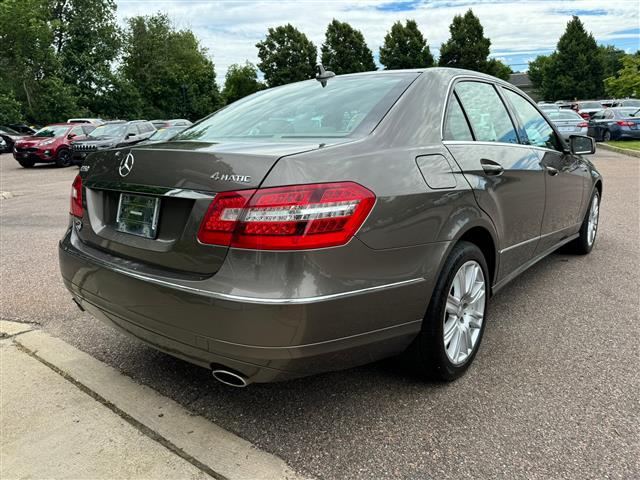 $12998 : 2012 Mercedes-Benz E-Class E image 7