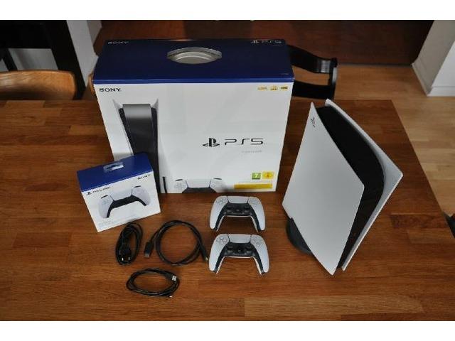 $300 : Sony PlayStation PS5 de 1 TB image 1