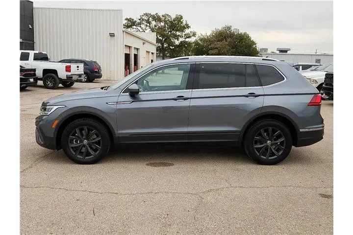 $26995 : Volkswagen Tiguan 2024 SE 4d image 2