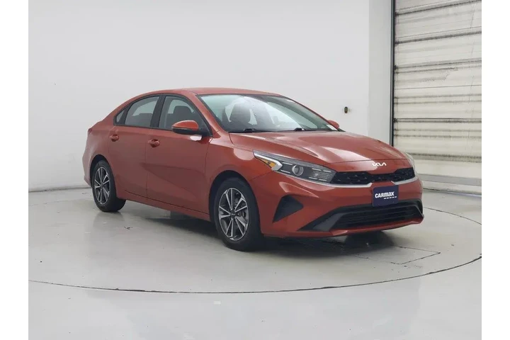 $17998 : Kia Forte 2023 LXS 4dr Sedan image 1