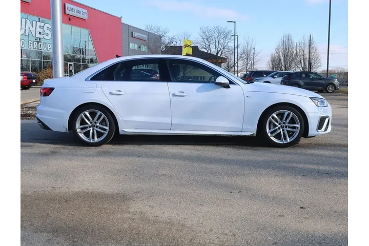 $26477 : Audi A4 2024 AWD quattro S l image 10