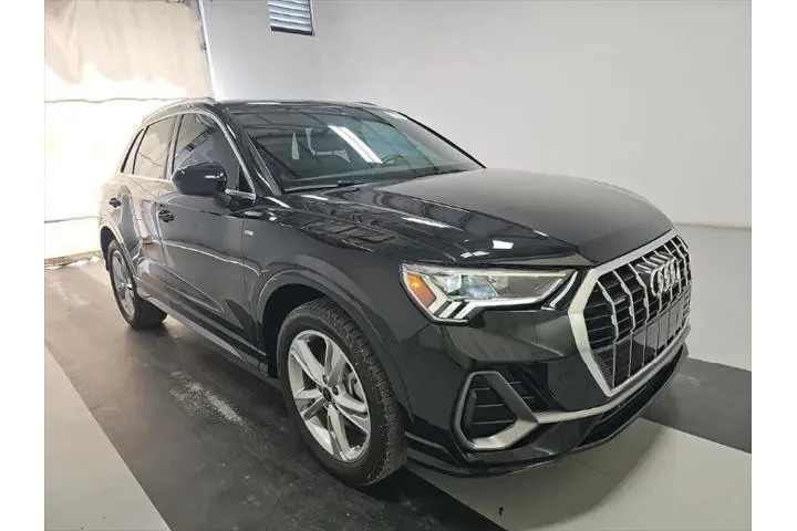 $29993 : Audi Q3 2023 AWD quattro S l image 3