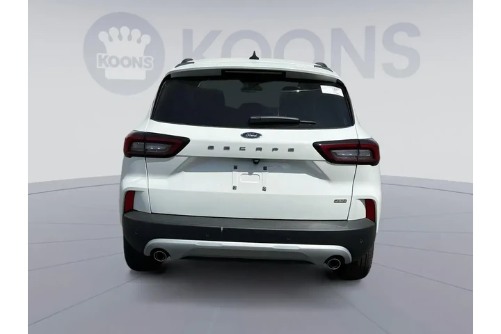 $28000 : Ford Escape Plug-In Hybrid 2 image 4