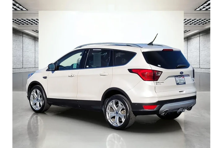 $16999 : Ford Escape 2019 Titanium 4d image 9