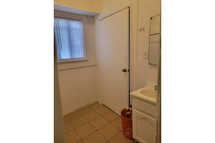 $950 : Recamara image 4