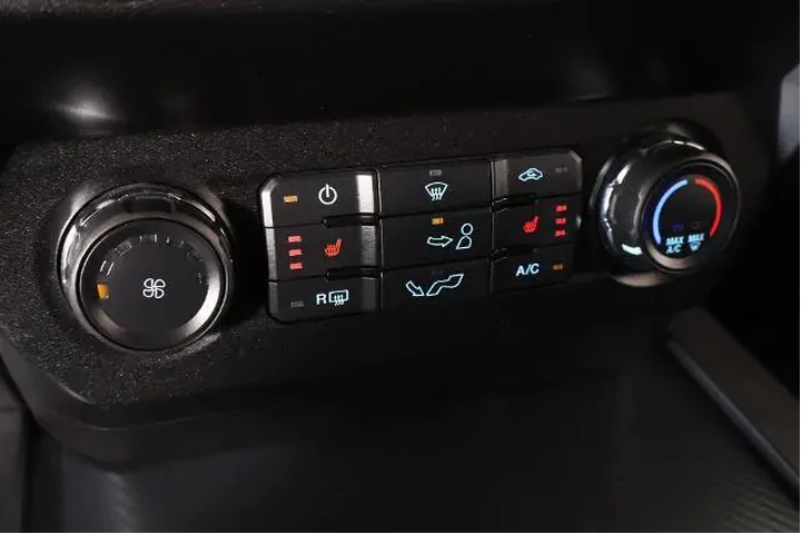 $24895 : Ford F-150 2019 4x4 XLT 4dr image 8