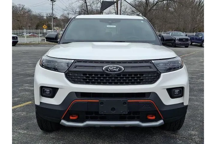 $39360 : Ford Explorer 2023 AWD Timbe image 2