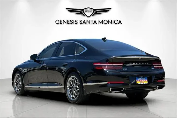 $33668 : Genesis G80 2023 2.5T 4dr Se image 8