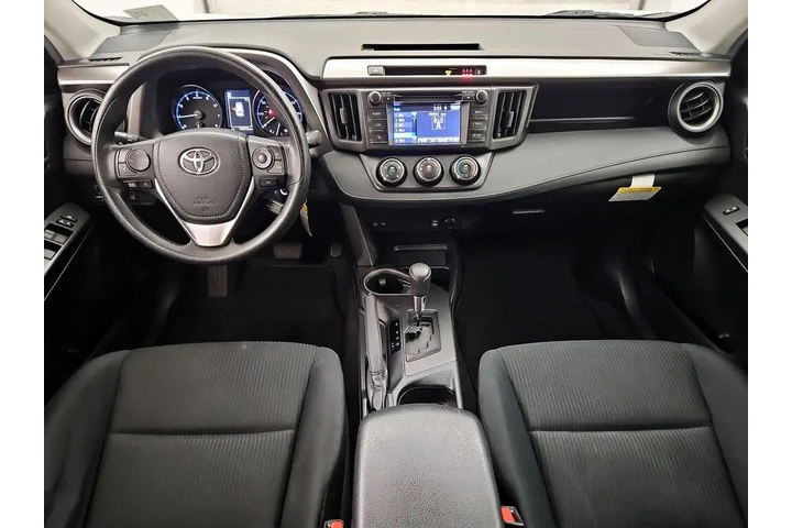 $19998 : Toyota RAV4 2018 LE 4dr SUV image 9