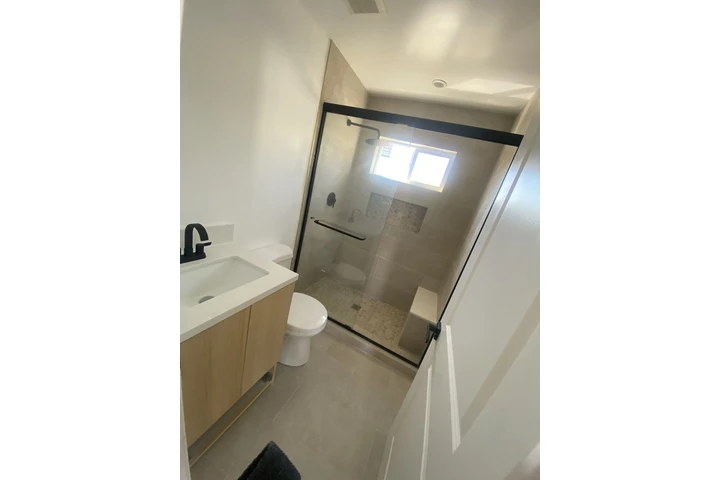 $2650 : Se renta image 3