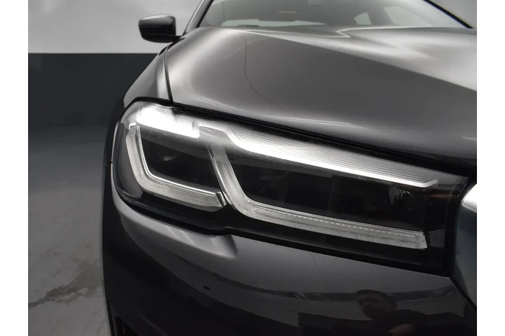 $28295 : BMW 5 Series 2022 AWD 530i x image 6