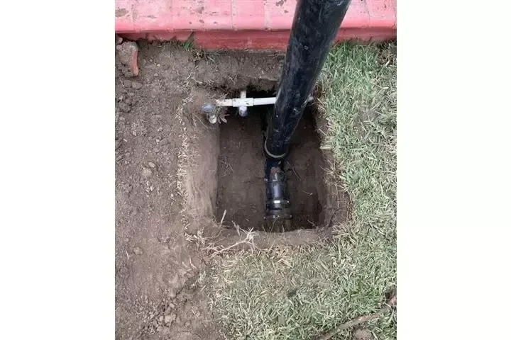 PLOMERO BARATO (323) 946-8895 image 10