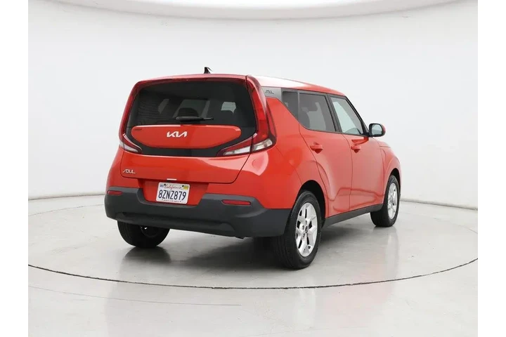 $17998 : Kia Soul 2022 LX 4dr Crossov image 8