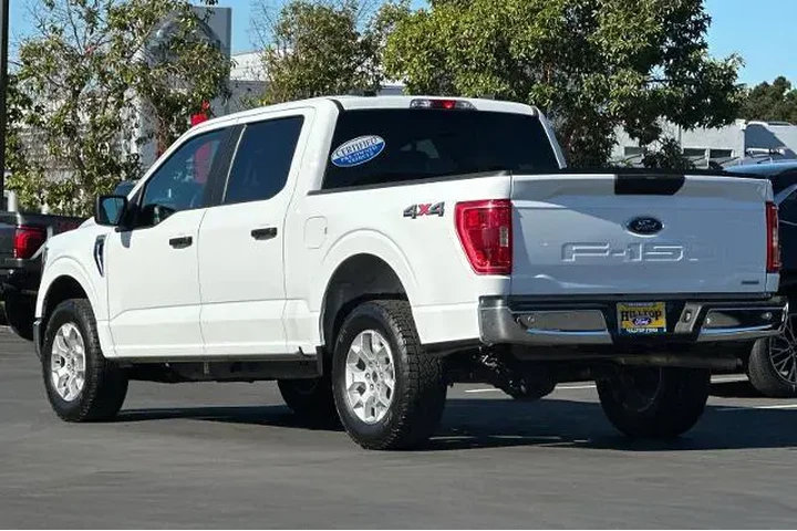 $35891 : Ford F-150 2023 4x4 XLT 4dr image 9