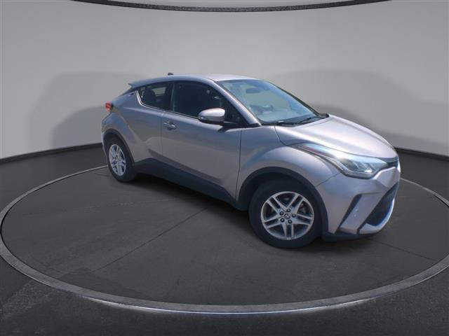 $20900 : PRE-OWNED 2020 TOYOTA C-HR LE image 2