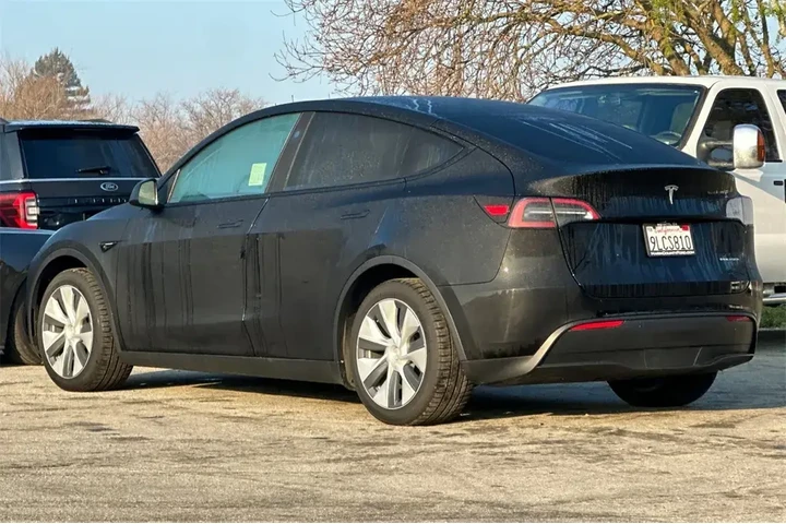 $29841 : Tesla Model Y 2024 AWD Long image 6
