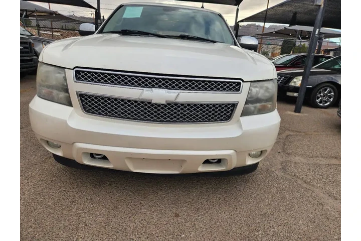 $7995 : 2008 Suburban LTZ image 5
