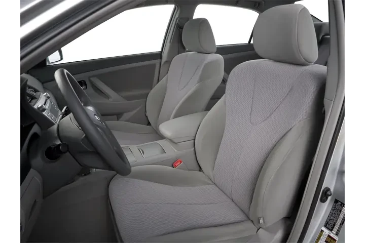 2010 Camry Sedan 4D image 8