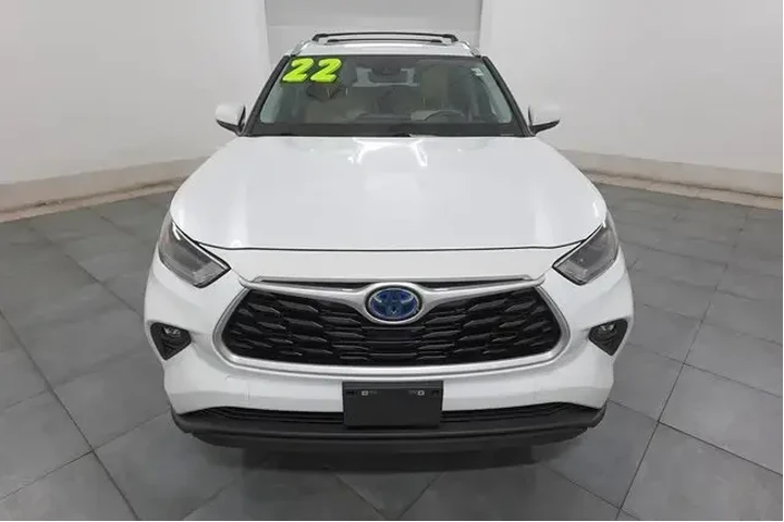 $35500 : Toyota Highlander Hybrid 202 image 3