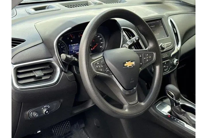 $16588 : Chevrolet Equinox 2022 LT 4d image 9