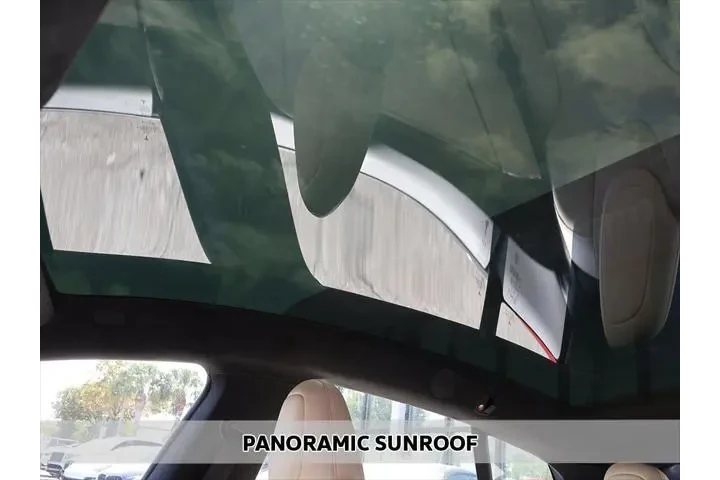 Tesla Model S 2022 AWD 4dr L image 5