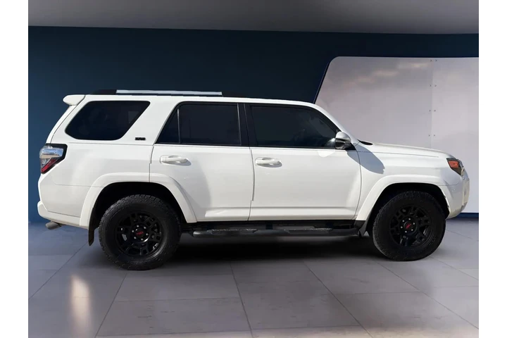 $38995 : Toyota 4Runner 2023 4x2 SR5 image 6