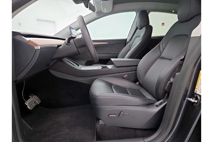 $36998 : Tesla Model Y 2024 AWD Long image 10