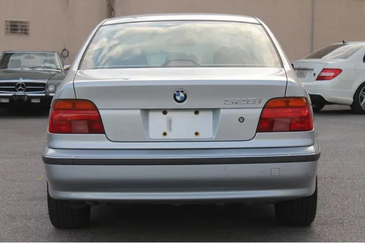 $11995 : 1997 BMW 5 Series 528i image 8