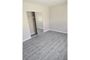 $2500 : CASA EN RENTA EN L.A. 90044 thumbnail