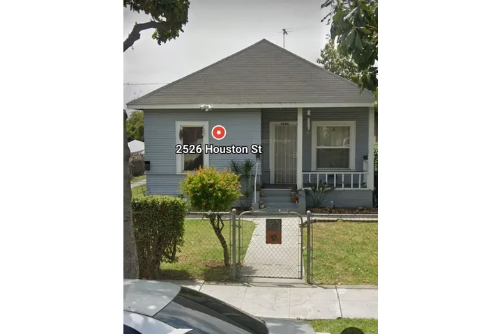 $1400 : Boyle Heights 2 & 1🏠 image 1