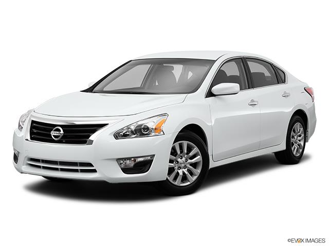 2015 Altima image 9