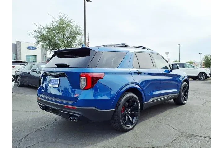$30845 : Ford Explorer 2020 AWD ST 4d image 6