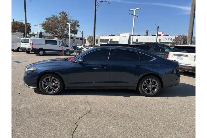 $26361 : Honda Accord 2024 EX 4dr Sed image 4