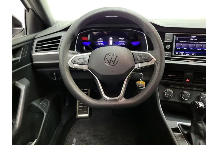 $18998 : Volkswagen Jetta 2023 Sport image 10