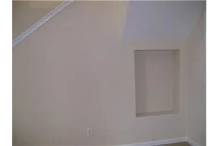 $2000 : Rental property with 4 bedro image 10