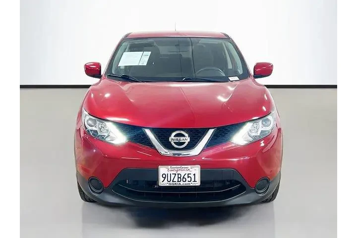 $10521 : Nissan Rogue Sport 2017 S 4d image 2