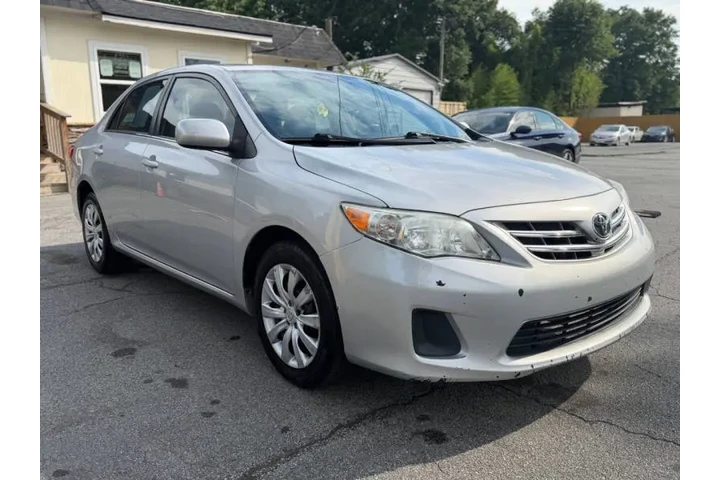 2013 Corolla LE image 6