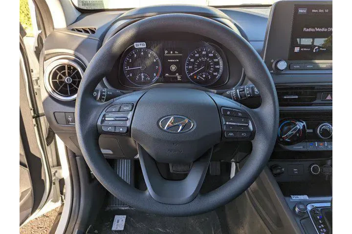 $19859 : Hyundai KONA 2023 SEL 4dr Cr image 7