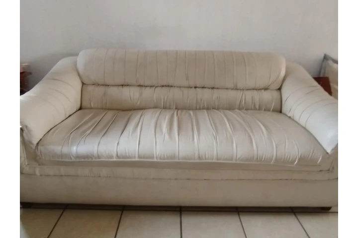 $1500 : SALA USADA image 1