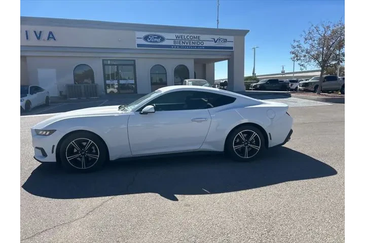 $29991 : Ford Mustang 2024 EcoBoost 2 image 9