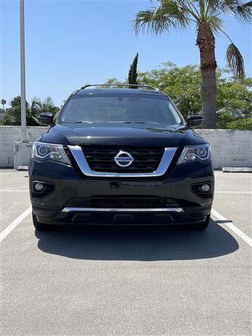 $12500 : 2018 Nissan Pathfinder image 1