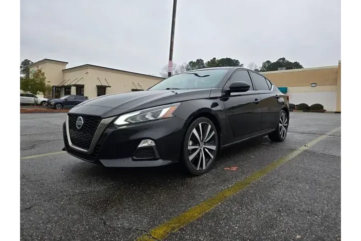 $16023 : Nissan Altima 2021 2.5 SR 4d image 1