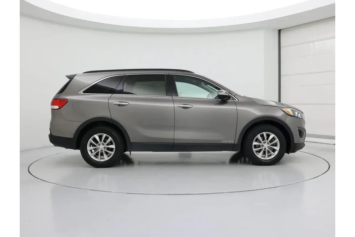 $14599 : Kia Sorento 2016 AWD LX V6 4 image 7