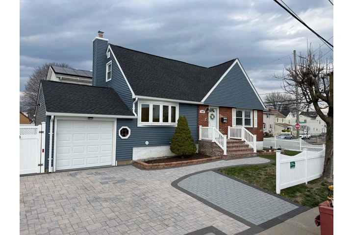 Mayancelas Jr Roofing LLC image 3