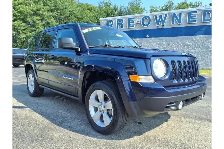 $11999 : Jeep Patriot 2017 4x4 Latitu image 1